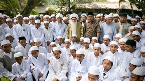 Fakta Menarik 5 Penyebaran Agama Islam di Indonesia, Simak ...