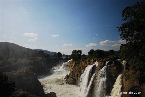 Hogenakkal Falls Hogenakkal | Hogenakkal Falls images, best time to visit