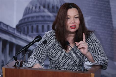 President-elect Joe Biden to pick Illinois Sen. Tammy Duckworth to be a DNC vice chair of ...