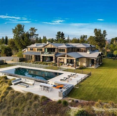 Luxury Mansions & Houses on Instagram: “This Hidden Hills mansion is ...