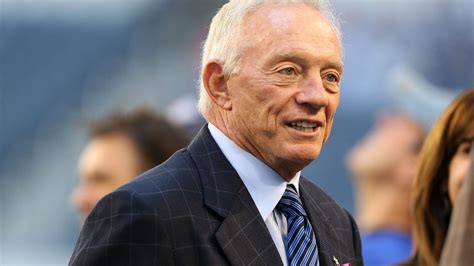 Cowboys owner Jerry Jones says CAT scan shows he has 'brain of a 40 year old'