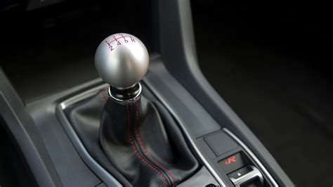 Here's Where Manual Transmission Cars Sell Best