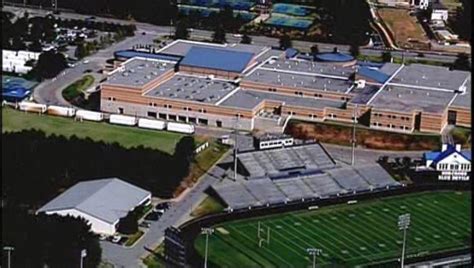 Norcross High School lockdown lifted after threat | FOX 5 Atlanta