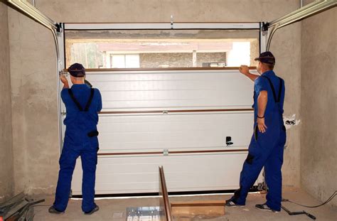 Safety Precautions When Repairing Your Garage Door | Local Garage Door Repair