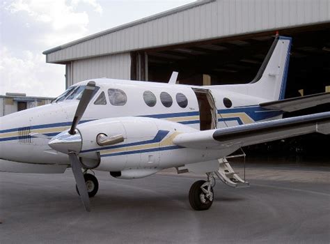 Hawker Beechcraft King Air C90 Specs and Description