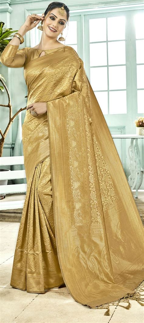 1551672: Traditional Gold color Kanjeevaram Silk, Silk fabric Saree