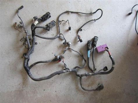 Sell 03 Saturn Vue 2.2 EcoTec Engine Wire Harness w/CVT AutomaticTransmission in Warman ...