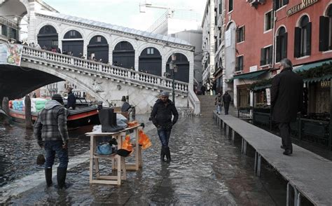 Venice Under Water During High Tide Flooding |FREEYORK