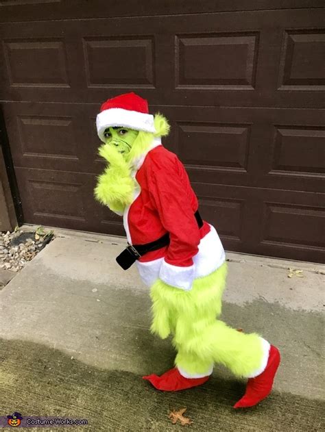 The Grinch Costume | Mind Blowing DIY Costumes - Photo 3/3