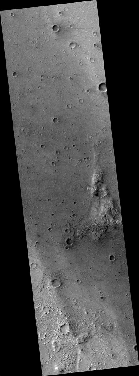 HiRISE | Mars Exploration Rover Spirit Landing Site at Gusev Crater (PSP_001513_1655)