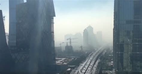 Timelapse of dangerous Beijing smog rolling in / Boing Boing