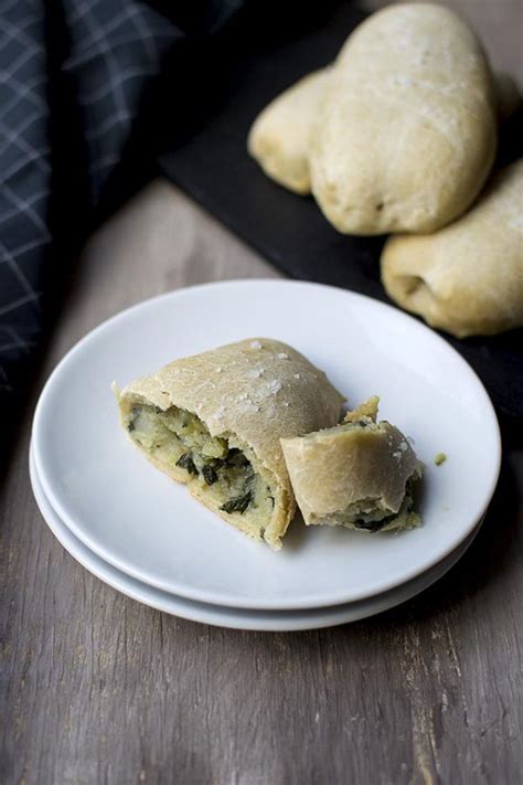 Potato and Spinach Knish (Vegan Recipe) | Cook's Hideout