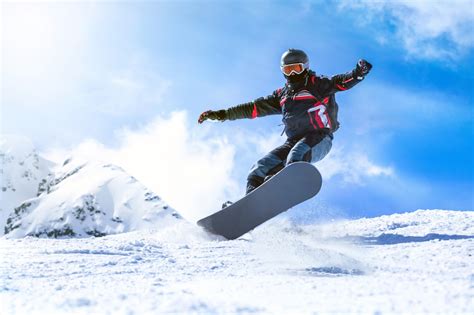 Snowboarding Gear for Beginners: 10 Things You Must Have - Sports Chump