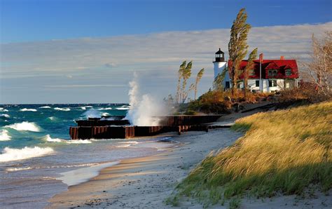 Lake Michigan Lighthouses You Can Climb | Shelly Lighting