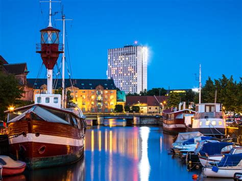 Radisson Blu Scandinavia Hotel Copenhagen, Denmark - Showsbee.com