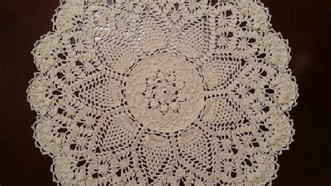 Crochet Doily - Splendid Pineapples Doily Part 1 - YouTube