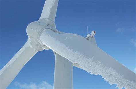 Helping Wind Turbines Cut Through Ice GC | DuPont