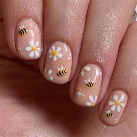 70 Bee Nail Designs [2023] For Buzzworthy Nails ( Bumble Bees, Honey ...