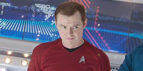 Star Trek: Simon Pegg Criticizes Paramount For Mishandling Movies