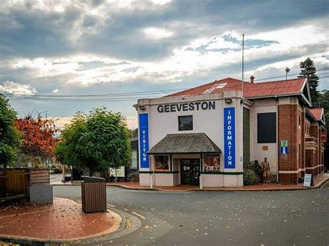 Geeveston Town Hall Visitor Centre | Visitor information | Discover ...