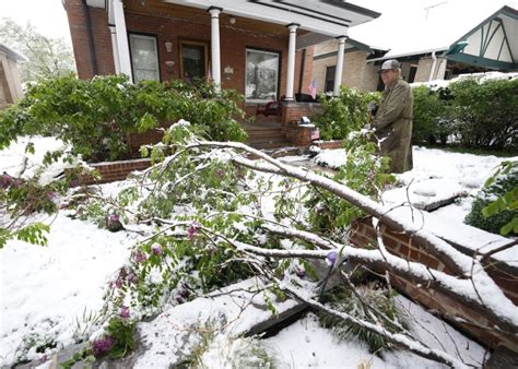 Colorado snowstorm topples trees, knocks out power for 210,000