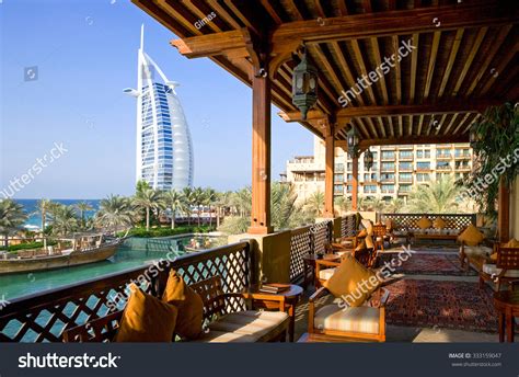 10,999 Dubai restaurant Images, Stock Photos & Vectors | Shutterstock