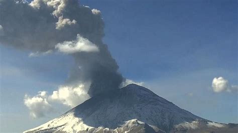 Popocatepetl volcano in Mexico spews lava and ash in series of ...