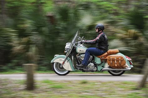 INDIAN Chief Vintage (2014-2015) Specs, Performance & Photos ...