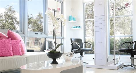 Best Salon Station Ideas To Impress Your Clients in 2024 | zolmi.com