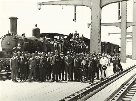 First train across the Sydney Harbour Bridge in 19 February 1932 ...