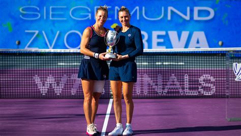 "Porsche Friend" Iga Swiatek triumphs at the WTA Finals – Laura ...