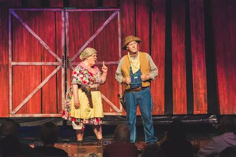 3 Reasons to Get Your Hatfield and McCoy Dinner Show Tickets Today