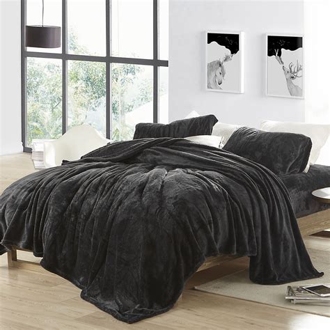 Home in 2020 | Comfy bed, Bed sheet sets, Luxurious bedrooms