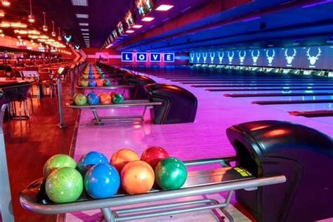 Kid Friendly Bowling Alleys Near Me | plant shows near me