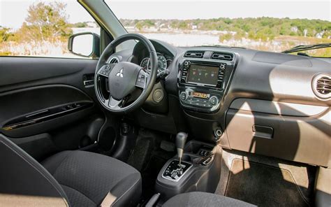 Gallery 2018 Mitsubishi Mirage interior