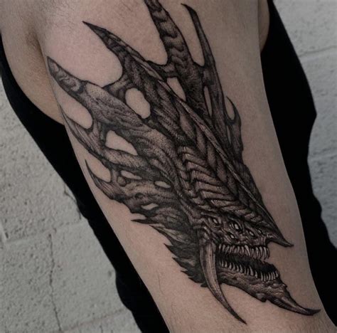 Demon Dragon done by Heukdo (resident artist) at 10KFoxes in Los ...