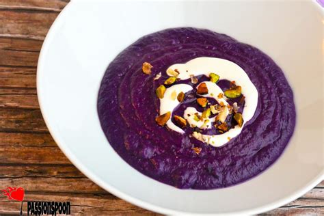 Red cabbage soup; winter dish - PassionSpoon recipes