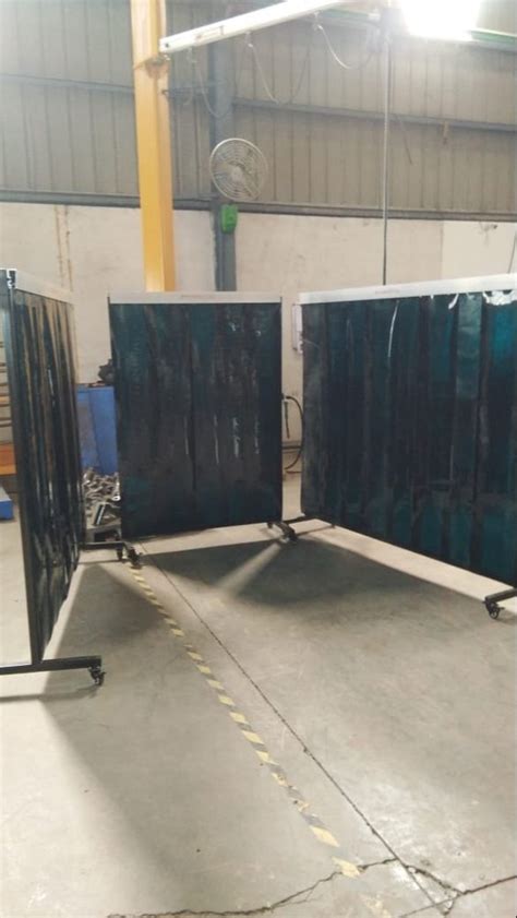 Z Black Weld Screen PVC Strip Curtain, For Industrial, Thickness: 2mm ...