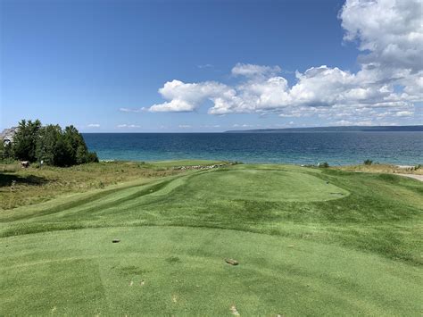 Bay Harbor Golf Club in Petoskey Michigan definitely does not disappoint : r/golf