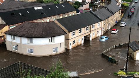 Severe flooding sparks major incident - as fresh weather warning issued for swathes of England ...