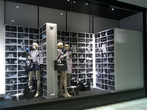 » Chanel window display 2013, Jakarta