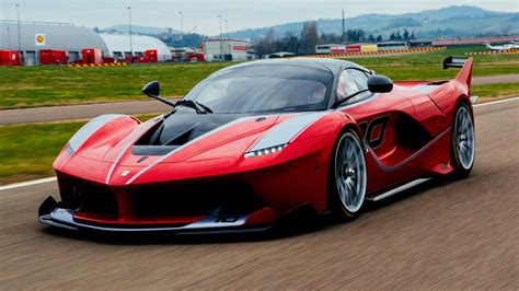 El único Ferrari FXX de calle se vende por 12 millones de euros