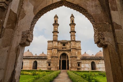 Champaner Pavagadh Archaeological Park · SandeepaChetan's Travel Blog