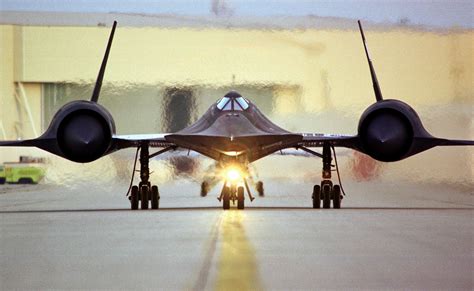 SR-71 Blackbird: Coolest Plane Ever