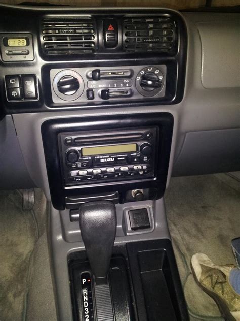 2001 Isuzu Rodeo Sport - Interior Pictures - CarGurus