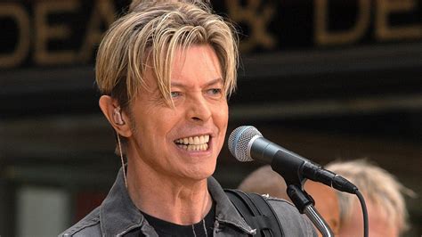 How a Version of David Bowie's Brainstorming Technique Can Boost Your ...