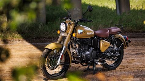 Review: Test Riding Royal Enfield Classic 350 | Men’s Journal - Men's Journal