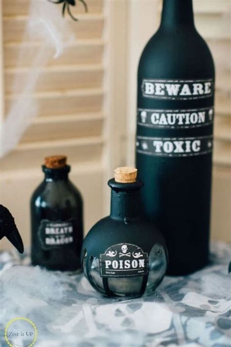 DIY Spooky Halloween Poison Bottles | Spooky diy halloween decor ...