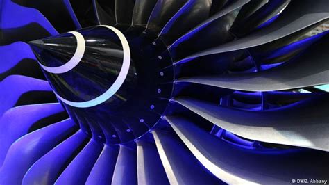 Trent XWB: the Rolls-Royce and Airbus A350 jet engine up close for the ...