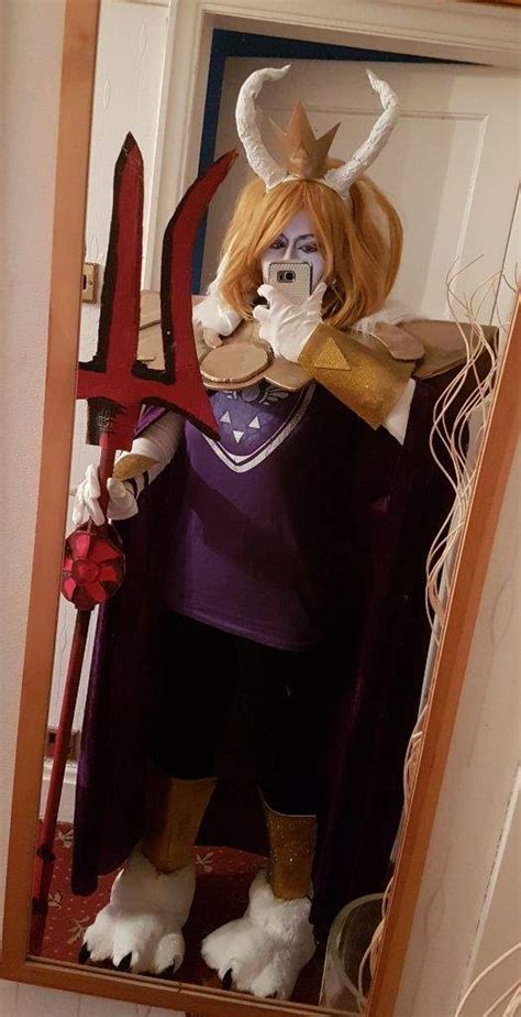 Asgore's Trident - cosplay prop tutorial ☆ | Undertale Amino